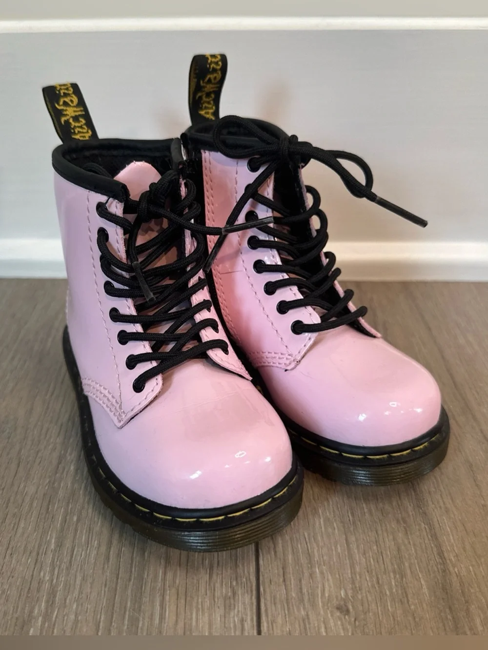 DR DOC MARTENS Girls Toddler Size 7 Pink Boots Shoes Brooklee Patent Leather Zip